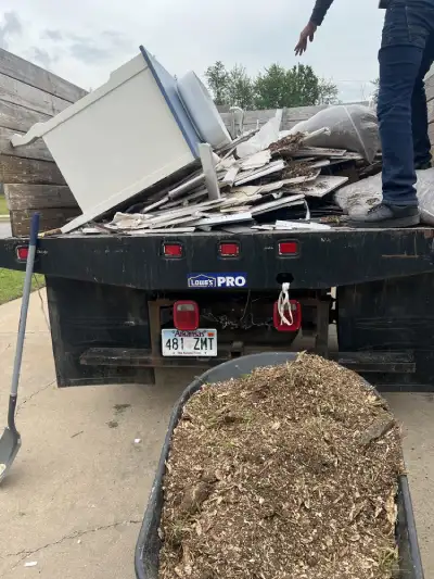 Junk Hauler in Springdale, AR